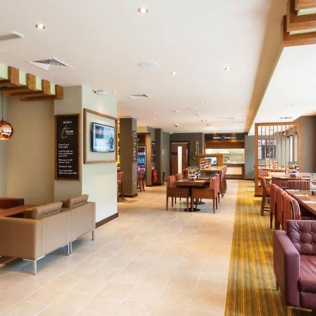 Premier Inn London Hackney Esterno foto